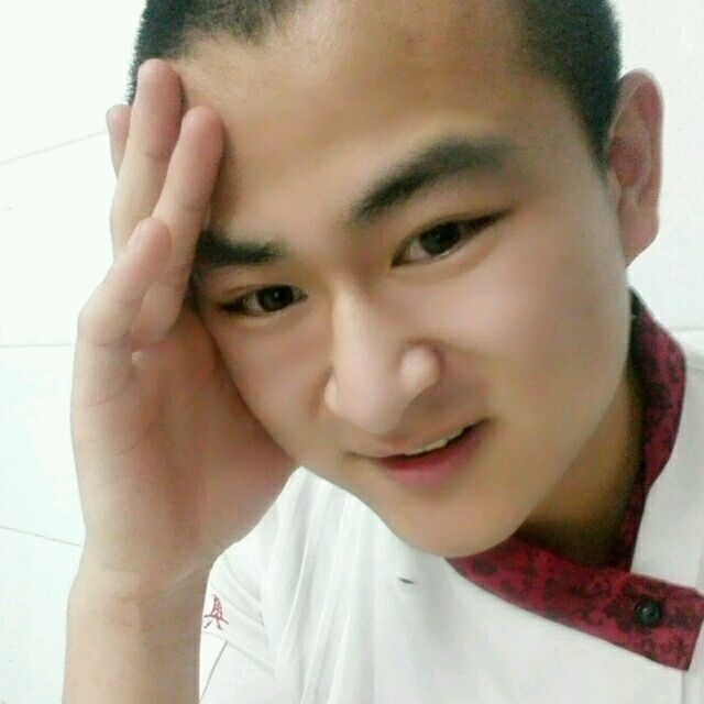 人潮拥挤的第一张照片--鞍山残疾人相亲网